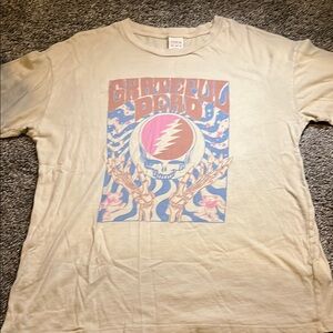 American Eagle Outfitters Cream Short Sleeve Tee with Psychedelic Art